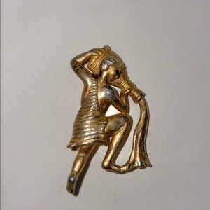 Vintage Gold metal Aquarius Brooch